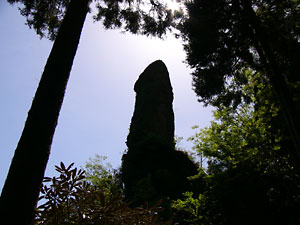 霊巌寺の奇岩２